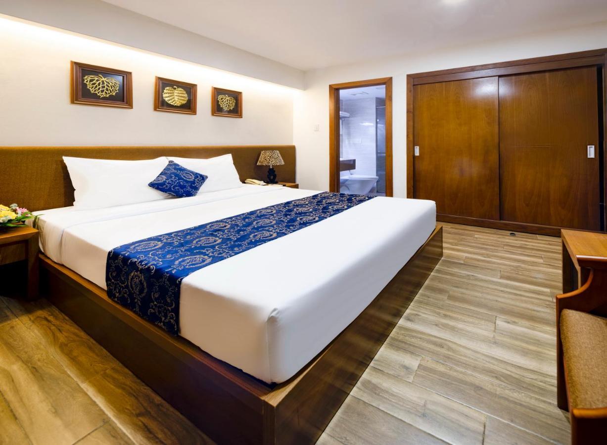 Saphia Hotel На Транг Екстериор снимка