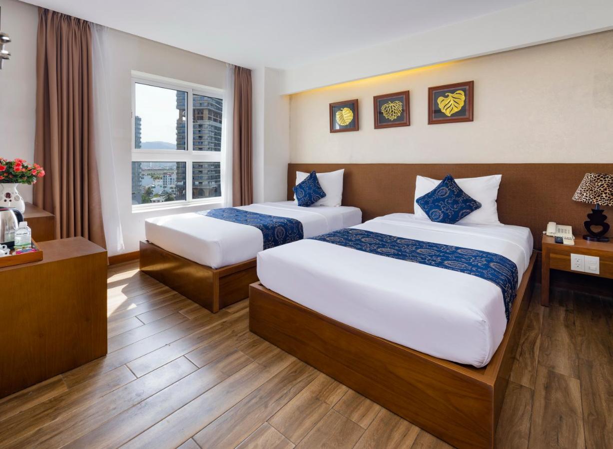 Saphia Hotel На Транг Екстериор снимка