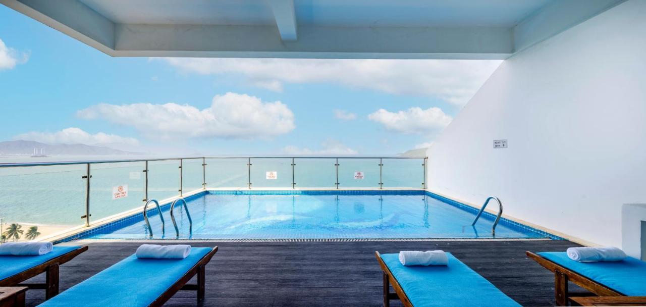Saphia Hotel На Транг Екстериор снимка